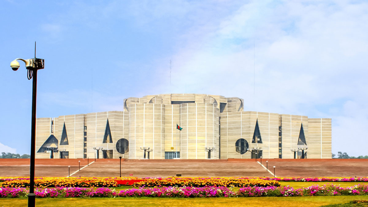 রাষ্ট্রপতি-প্রধানমন্ত্রী ও মন্ত্রী-এমপিদের বেতন কত, কী কী সুবিধা পান?