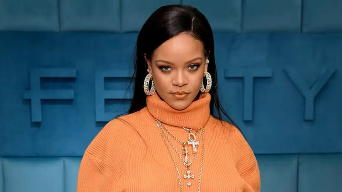 পপতারকা রিয়ানার বাড়িতে গুলি, সন্দেহভাজন আটক