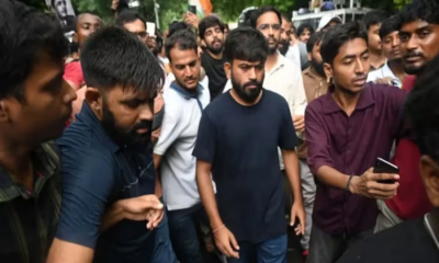 আবারও দিল্লি পুলিশের হাতে আটক অভিজিৎ দিপকে