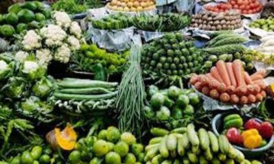 বাজারে ১৪ থেকে ৪০ টাকার মধ্যে মিলছে বেশিরভাগ সবজি, ক্রেতাদের স্বস্তি