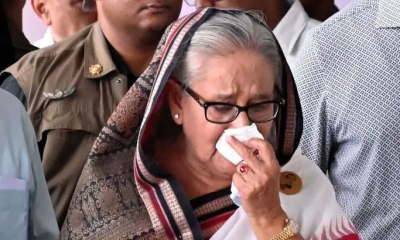 শেখ হাসিনার বিরুদ্ধে আদালত অবমাননার অভিযোগ