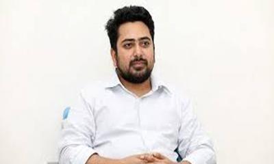 ওমরাহ করতে সৌদি আরবে পৌঁছেছেন নাহিদ ইসলাম