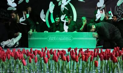 খামেনির শেষবিদায়ের অনুষ্ঠানে ধর্মীয় ও রাজনৈতিকভাবে কী বার্তা দিচ্ছে ইরান