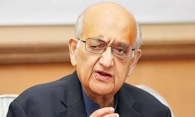 নীরবতার আড়ালে বড় সত্য