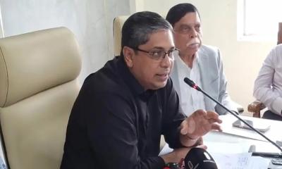 সৌর বিদ্যুতে রিচার্জ না করলে ব্যাটারিচালিত রিকশার রেজিস্ট্রেশন নয়