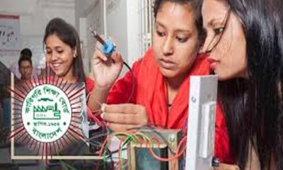 ঝরে পড়ছে অর্ধেক শিক্ষার্থী, শিক্ষকের ঘাটতি ৭৩%