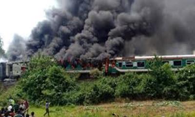 উপবন এক্সপ্রেসে আগুন, সিলেটের সঙ্গে সারাদেশের রেল যোগাযোগ বন্ধ