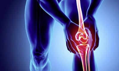 কম বয়সেই বাড়ছে হাঁটু ব্যথা, সমাধানে ৫ কার্যকরী কৌশল