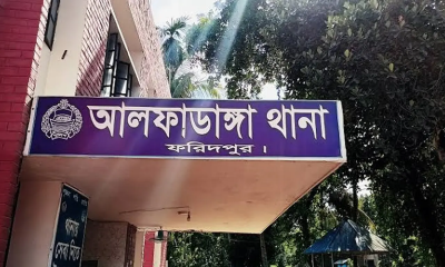 বিয়ে না দেওয়ায় অভিমান, ছেলের কোদালের কোপে মায়ের মৃত্যু