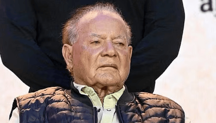 বাবা সেলিম খানের শারীরিক অবস্থার অবনতি, হাসপাতালে ছুটলেন সালমান